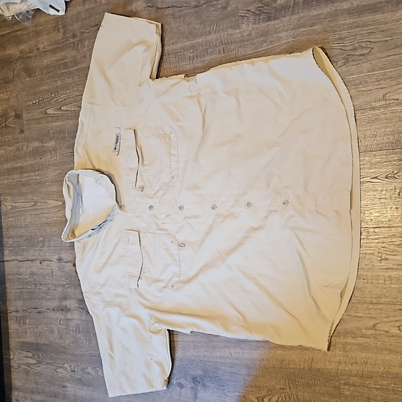 Columbia Men's Large Preformance Fishing Gear Button Down - Picture 1 of 6